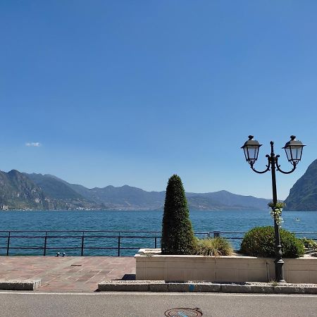 Iseolakerental - La Filandina Riva di Solto Exterior foto