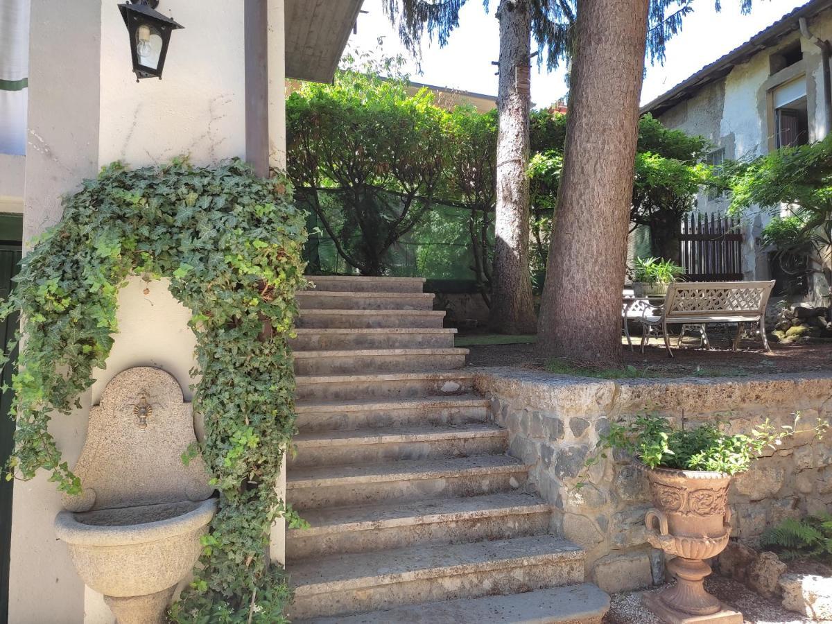 Iseolakerental - La Filandina Riva di Solto Exterior foto